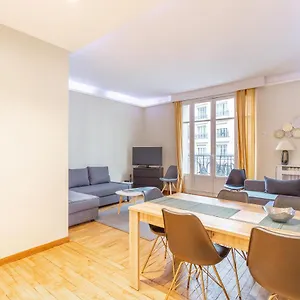 Place Du Trocadéro Apartamento
